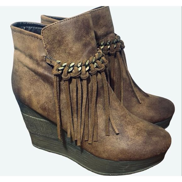 Sbicca Vintage Wedge Booty - Picture 3 of 9